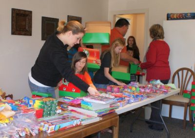 calvary chapel of legrange kentucky operation christmas child packing10